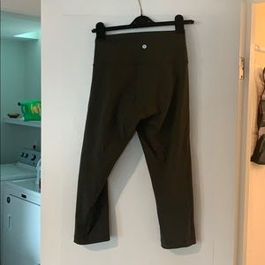 Army Green Lululemon Crop Wunder Under, 12
